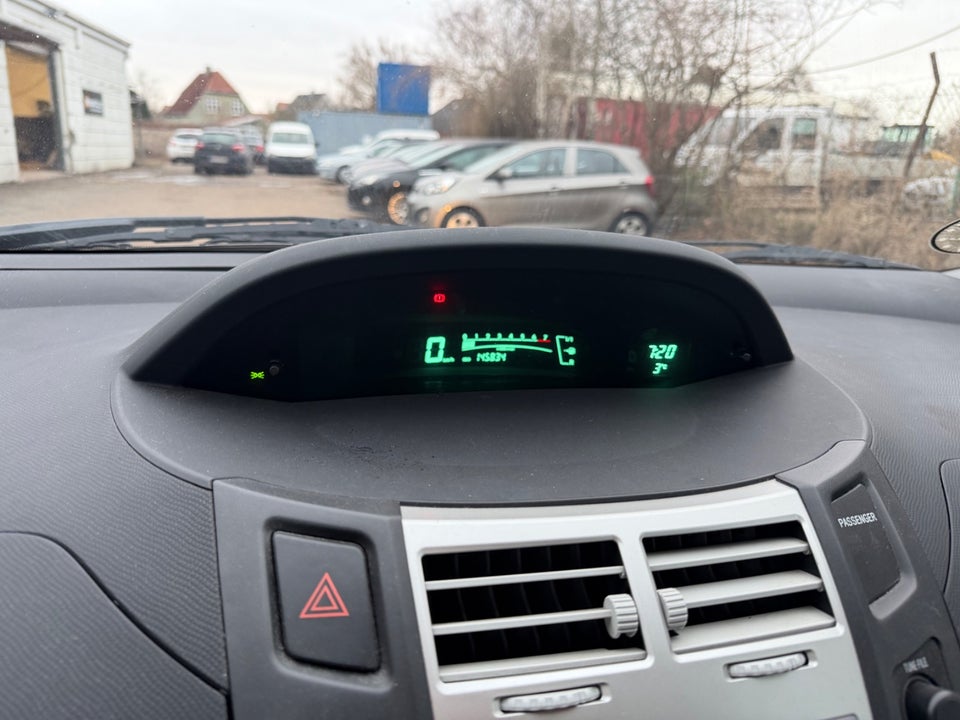 Toyota Yaris 1,3 Luna 5d