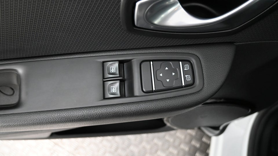 Renault Clio IV 0,9 TCe 90 Zen Sport Tourer 5d