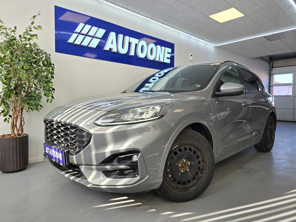 Ford Kuga 2,5 PHEV ST-Line X CVT 5d