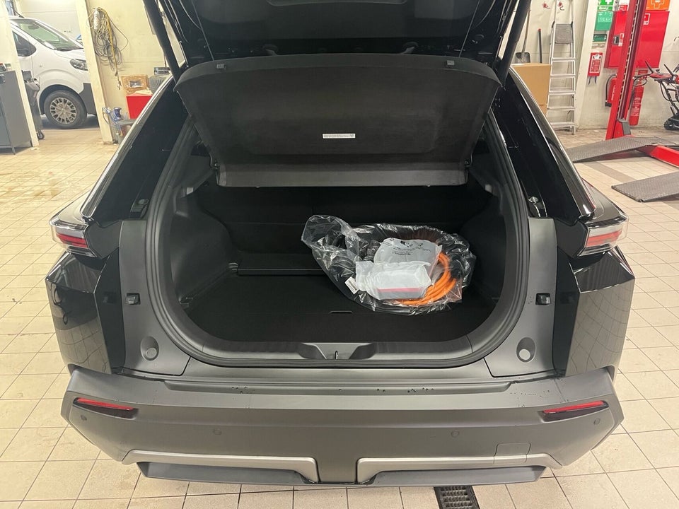 Toyota C-HR+ 77 Active 5d