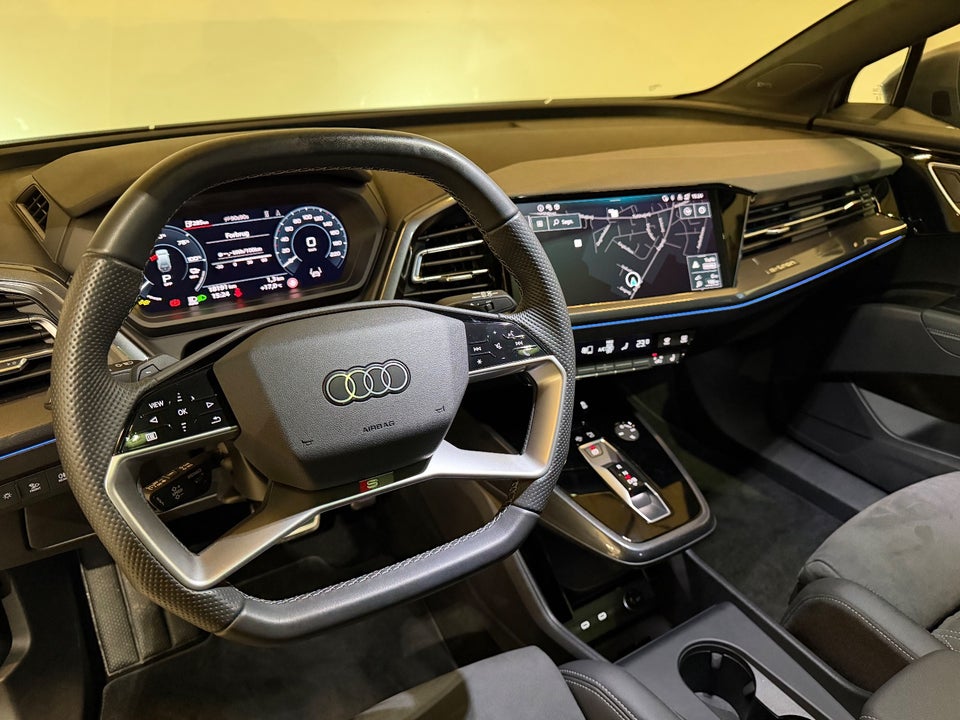 Audi Q4 e-tron 55 S-line quattro 5d