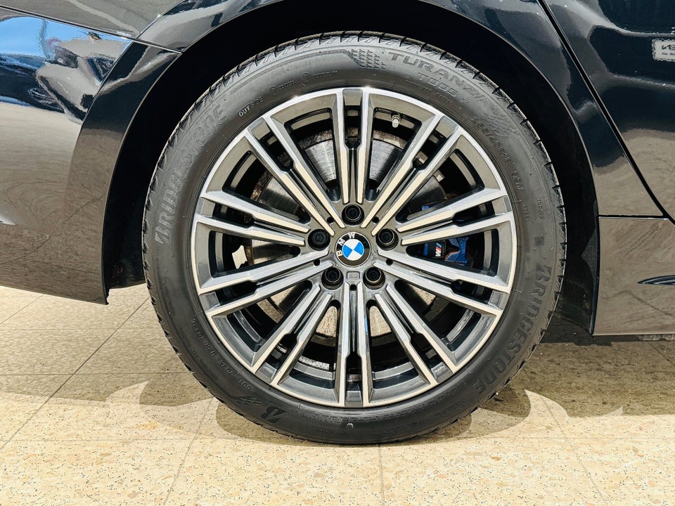 BMW 330e 2,0 Touring M-Sport aut. 5d