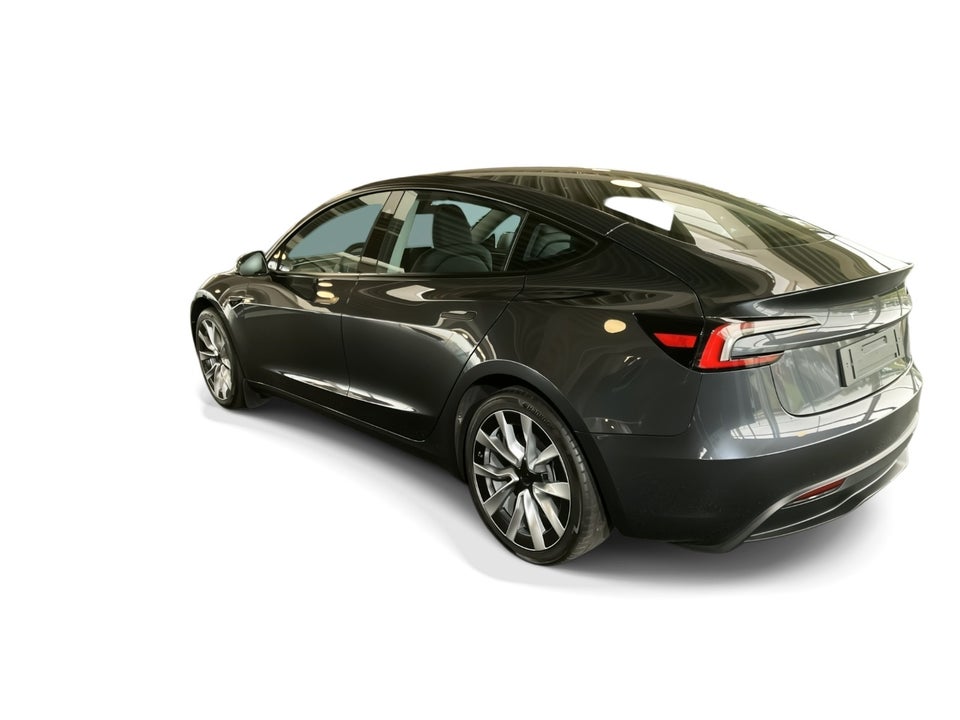 Tesla Model 3 RWD 4d