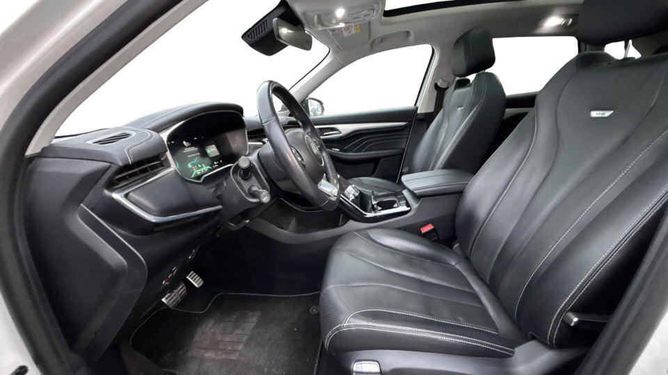 MG Marvel R Performance 5d