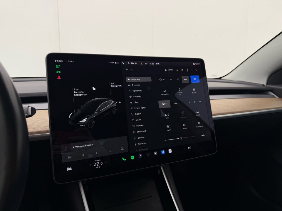 Tesla Model 3 Long Range AWD 4d