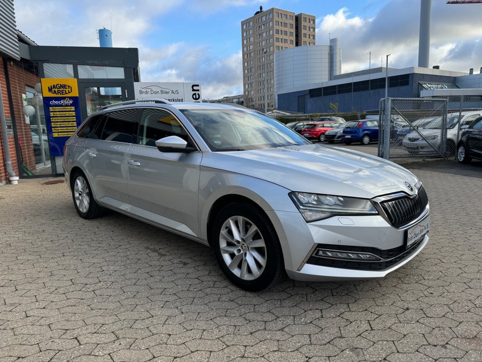 Skoda Superb 1,4 TSi iV Plus Combi DSG 5d