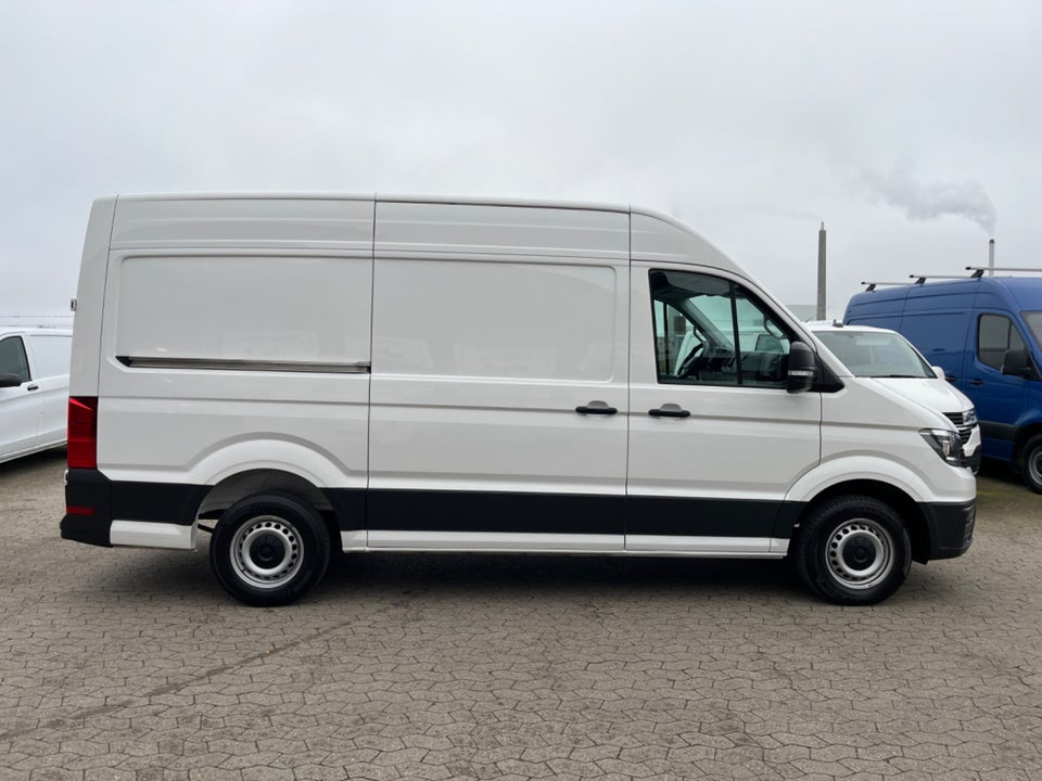 VW Crafter 35 2,0 TDi 177 Kassevogn L3H3 aut.