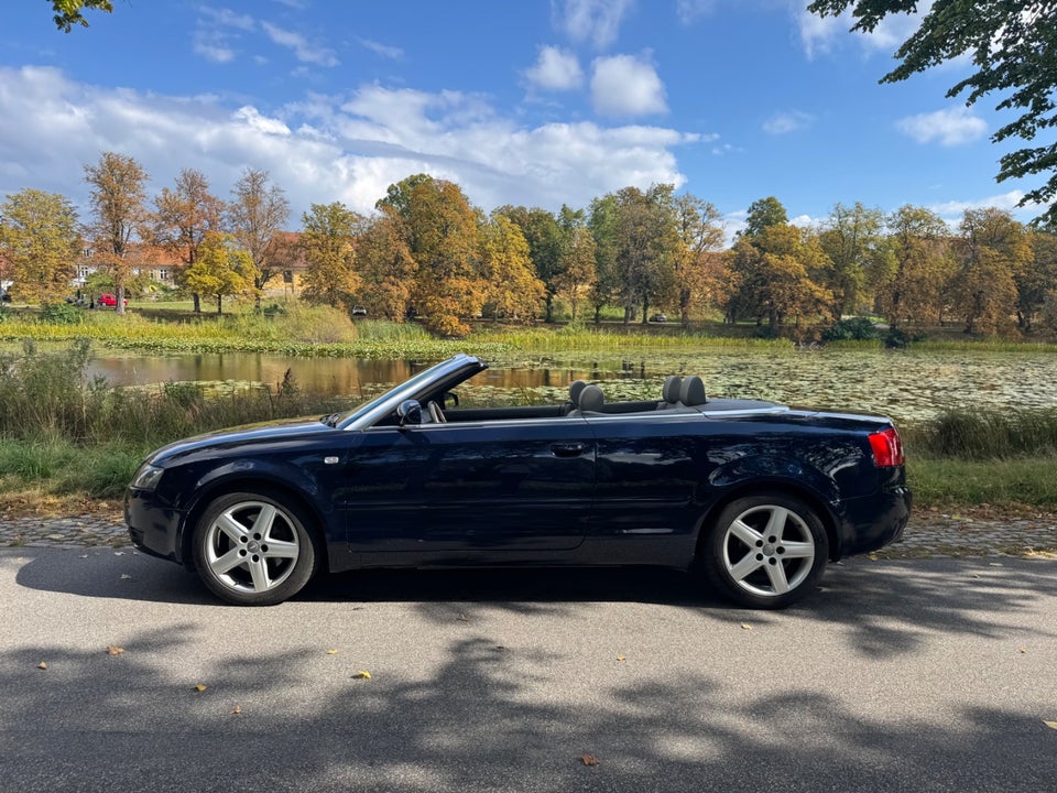 Audi A4 3,0 V6 Cabriolet Multitr. 2d