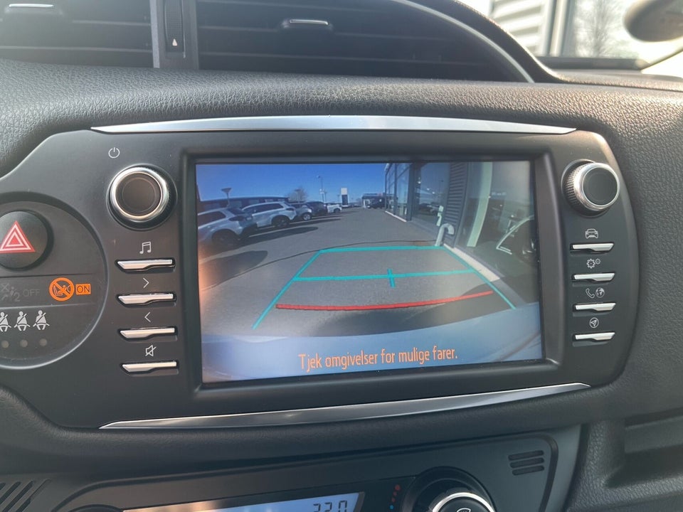 Toyota Yaris 1,5 Hybrid H3 Y20 e-CVT 5d