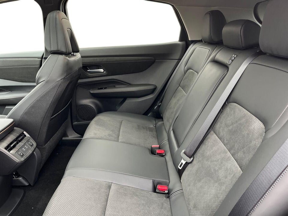 Nissan Ariya 87 Evolve 5d