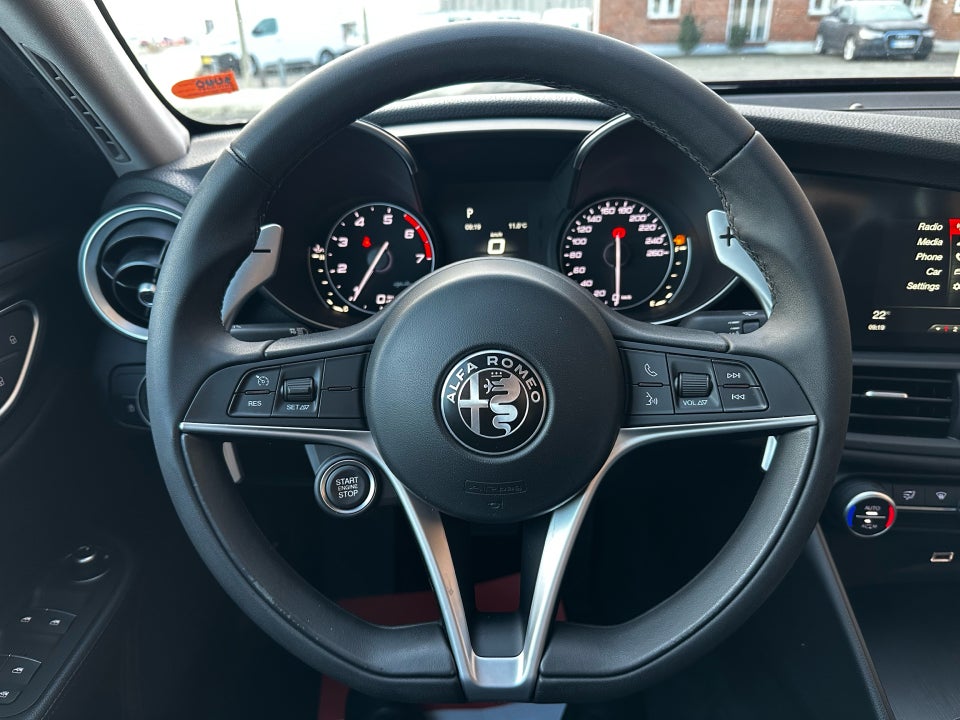 Alfa Romeo Giulia 2,0 T 200 Super aut. 4d