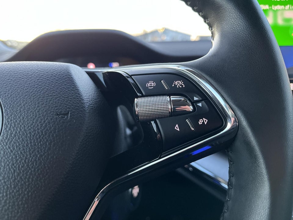 Skoda Enyaq 60 iV Plus 5d