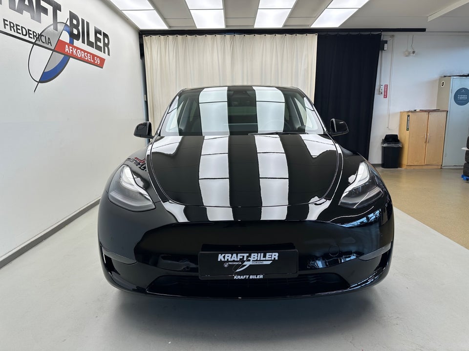 Tesla Model Y Long Range AWD 5d