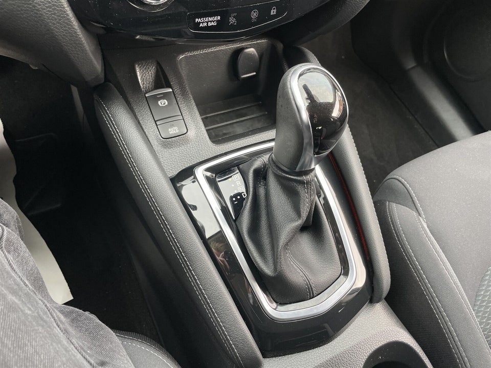 Nissan Qashqai 1,3 Dig-T 160 N-Connecta DCT 5d