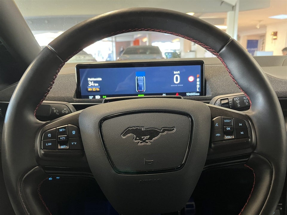 Ford Mustang Mach-E 88 Extended Range AWD 5d