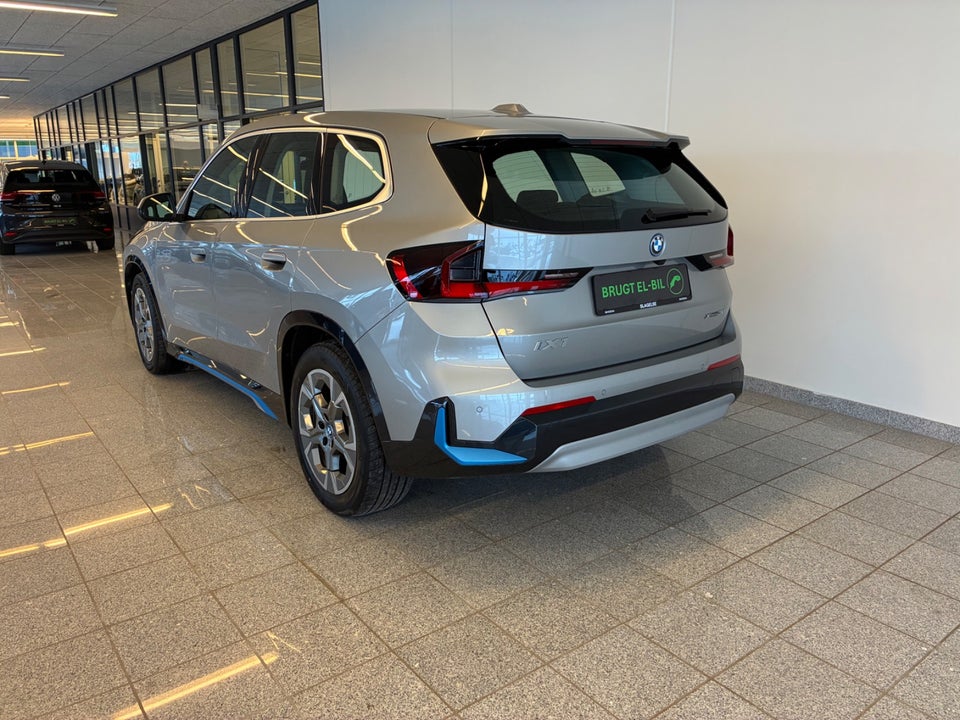 BMW iX1 xDrive30 X-Line 5d