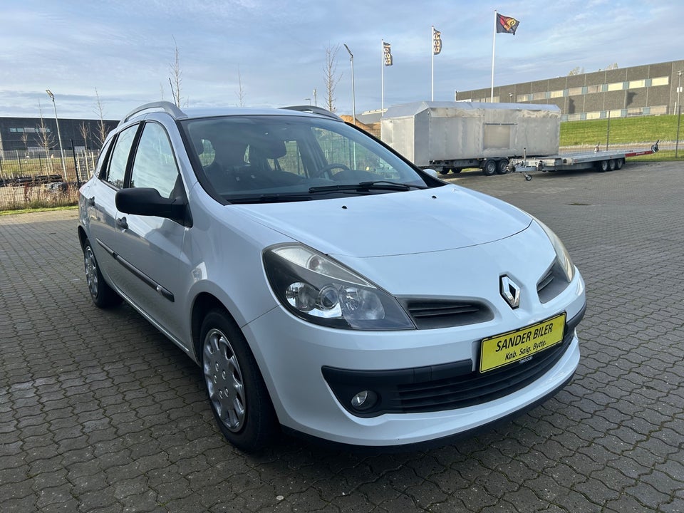 Renault Clio II 1,2 8V Basic 3d
