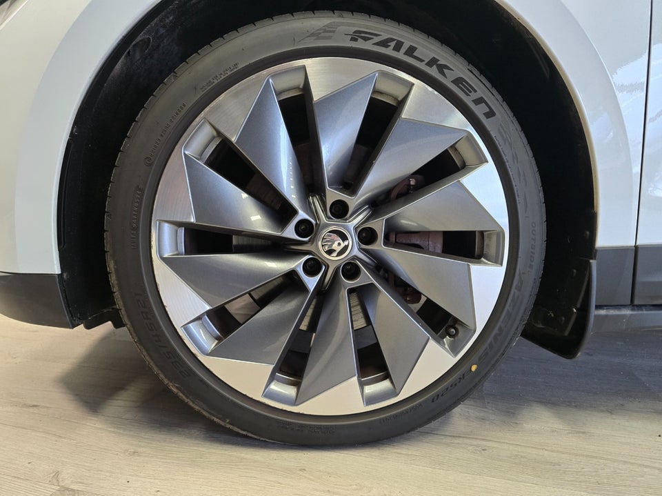 Skoda Enyaq 80 iV Selection Suite 5d
