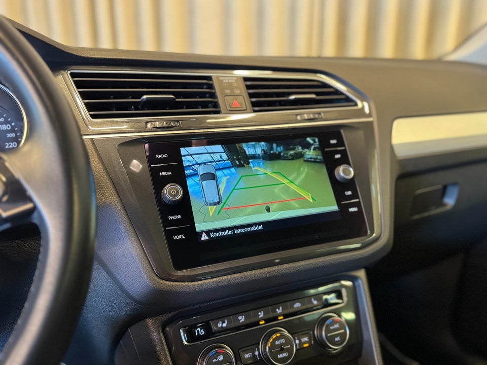VW Tiguan 2,0 TDi 150 Comfortline DSG Van 5d
