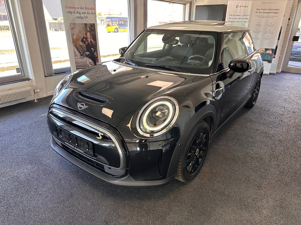 MINI Cooper SE Maximise 3d