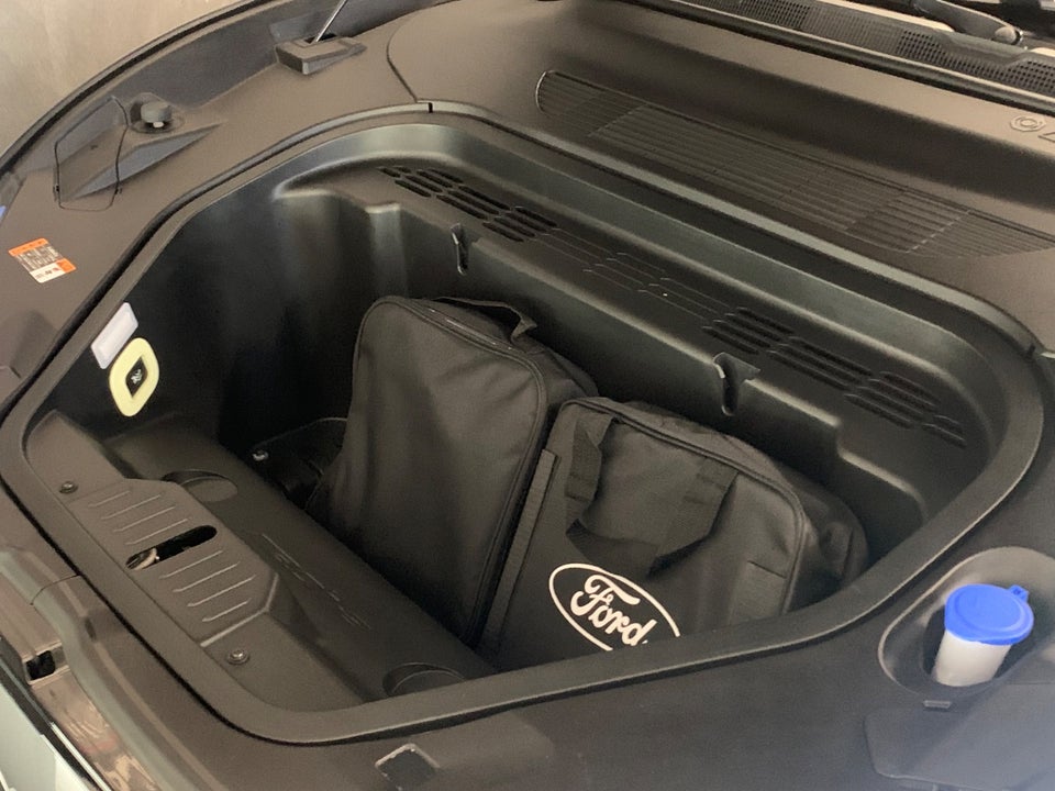 Ford Mustang Mach-E 75 Premium Standard Range AWD 5d