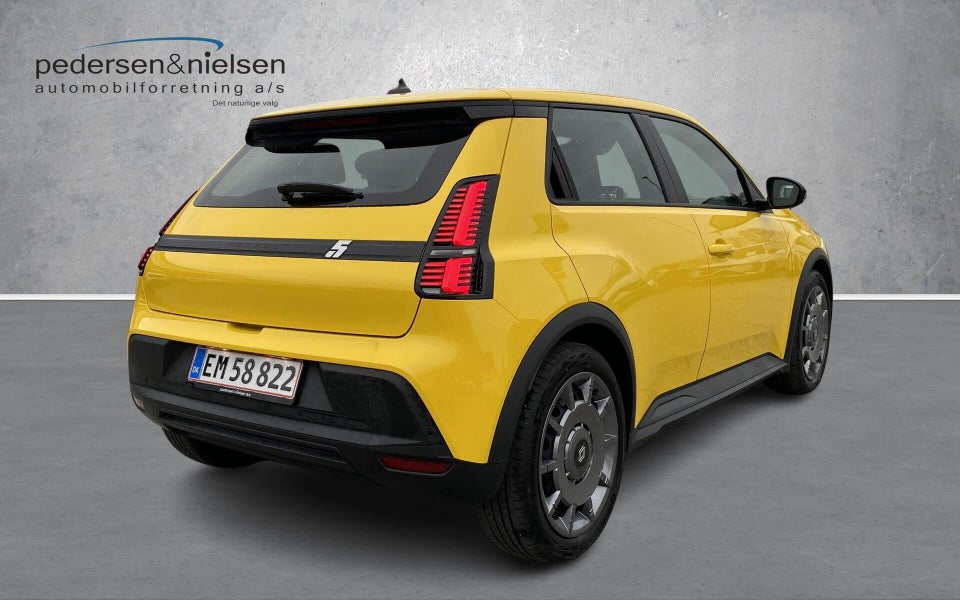 Renault 5 E-Tech 40 Evolution 5d