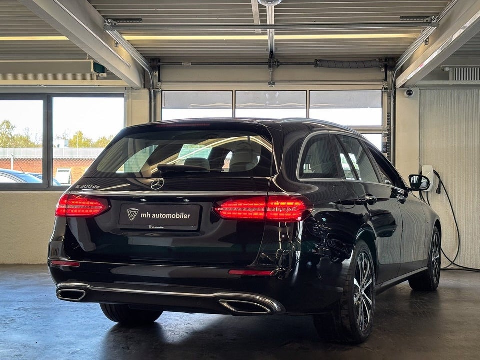 Mercedes E300 de 2,0 Avantgarde stc. aut. 5d