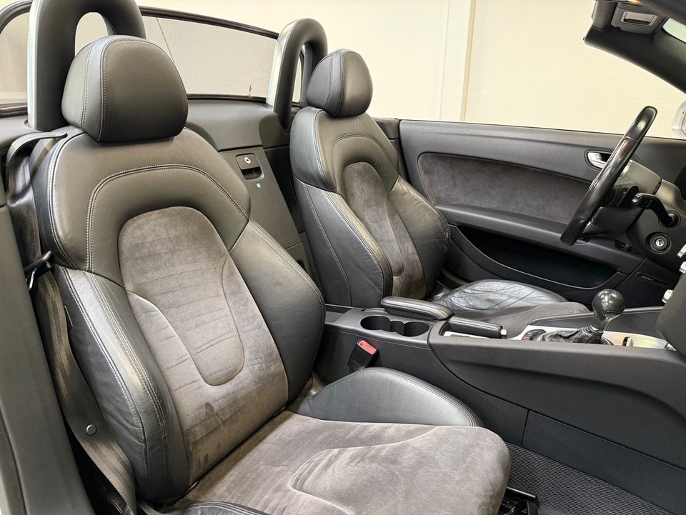 Audi TT 2,0 TFSi Roadster S-tr. 2d