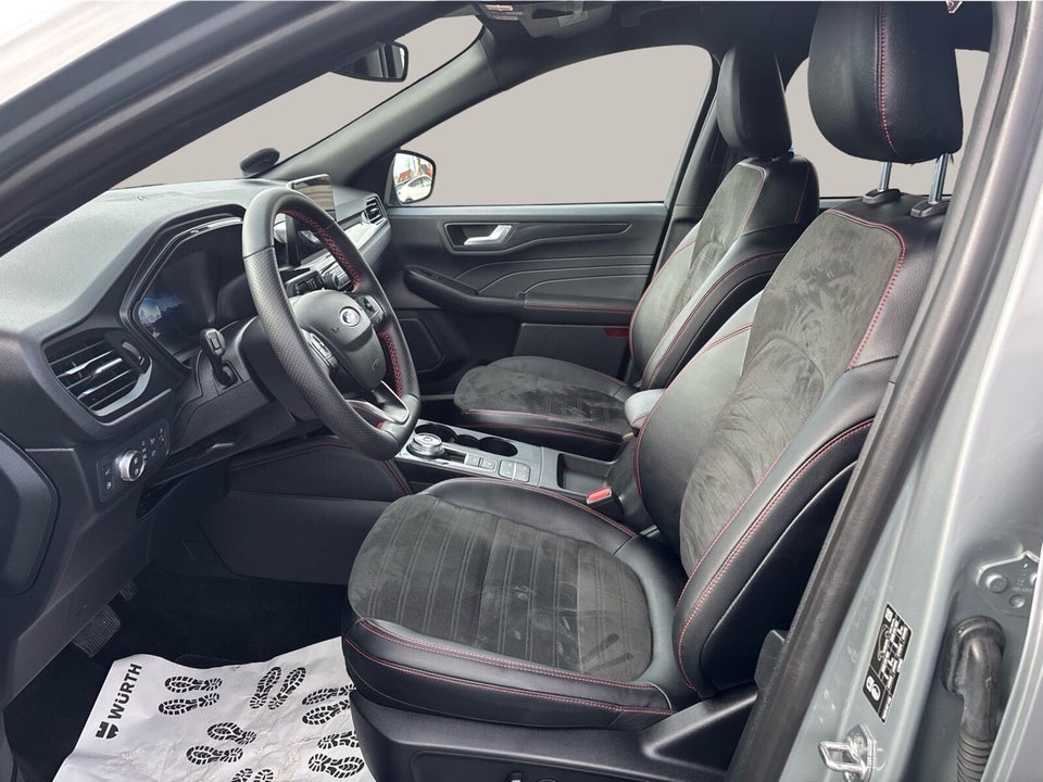 Ford Kuga 1,5 EcoBoost ST-Line X 5d