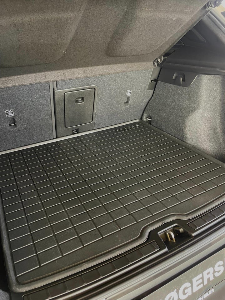 Volvo XC40 2,0 T4 190 Momentum aut. 5d