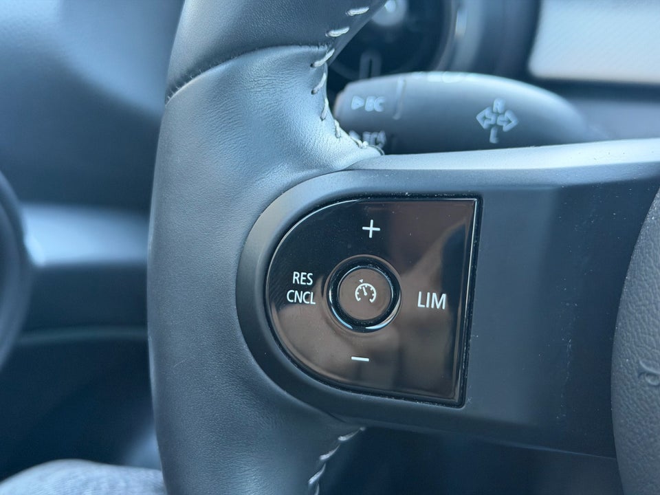 MINI Cooper SE Maximise 3d