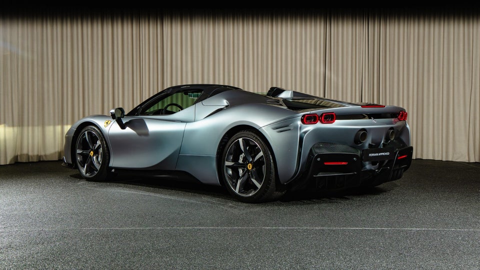 Ferrari SF90 Spider 4,0 DCT 2d