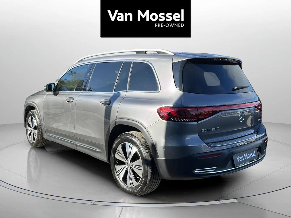 Mercedes EQB300 Progressive 4Matic 7prs 5d