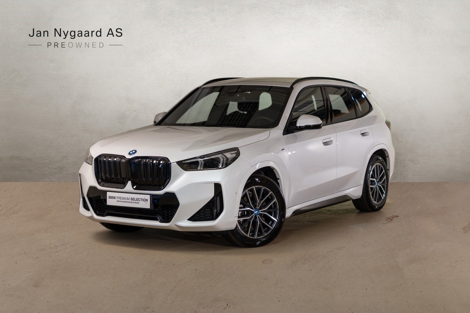 BMW iX1 xDrive30 M-Sport 5d