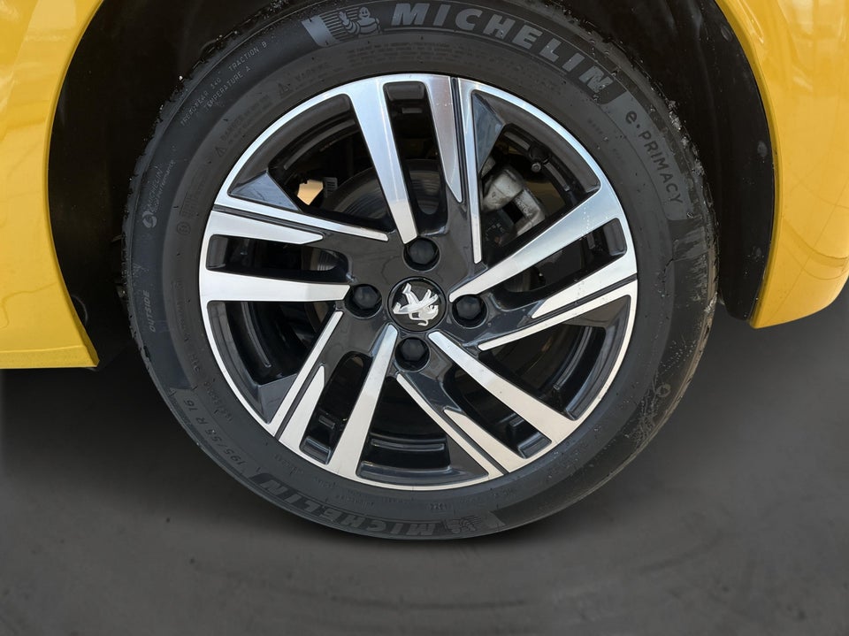 Peugeot 208 1,2 PureTech 100 Allure EAT8 5d