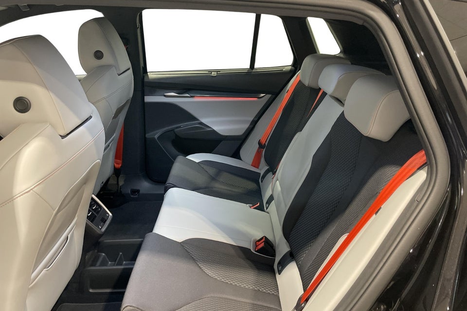 Skoda Elroq 85 iV Advanced 5d