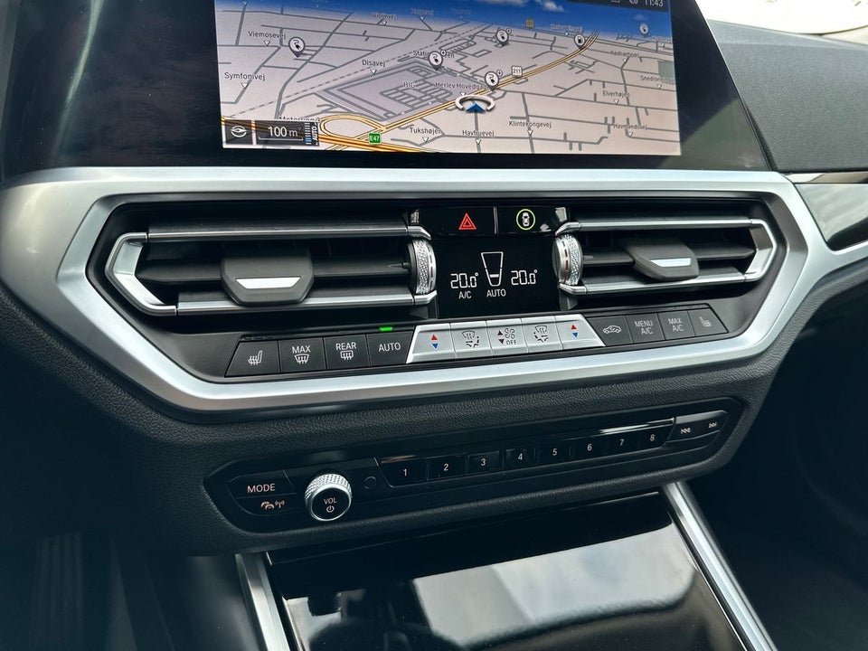 BMW 330e 2,0 Touring Sport Line aut. 5d