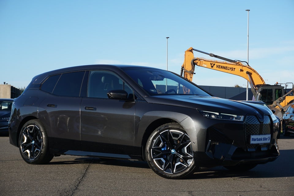 BMW iX xDrive40 Sport 5d