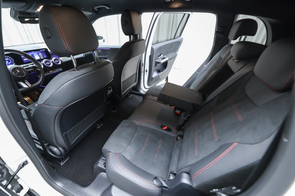 Mercedes EQB250+ AMG Advance 5d