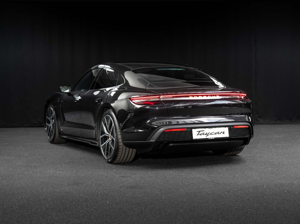 Porsche Taycan Performance+ Black Edition 4d