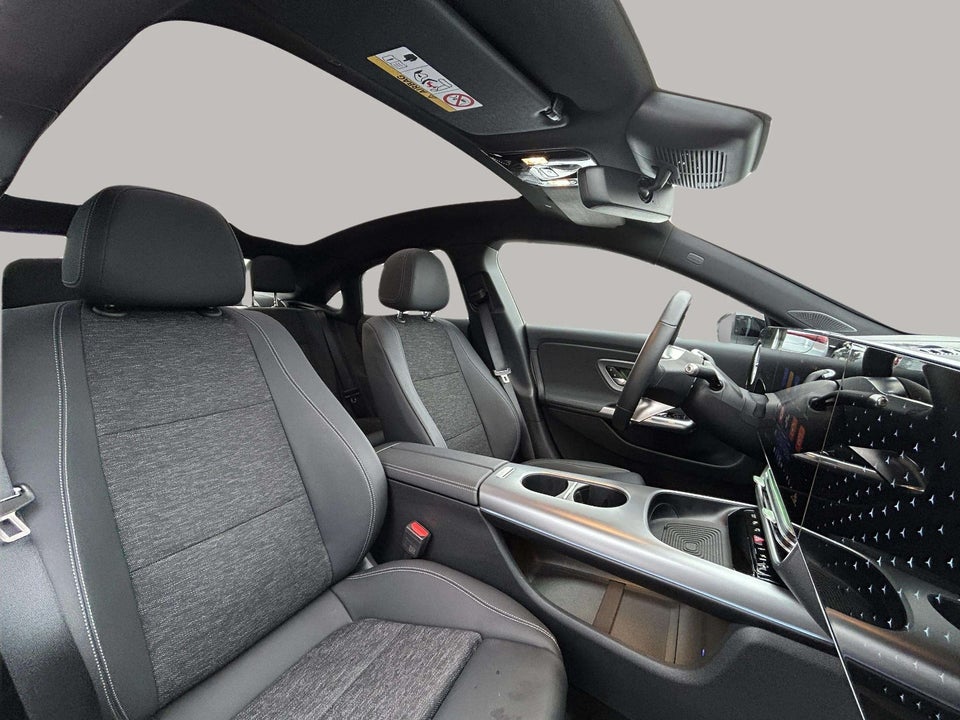 Mercedes CLA250+ EQ Progressive 4d