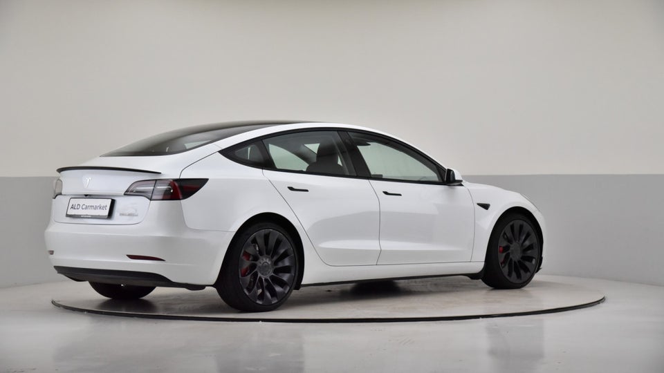 Tesla Model 3 Performance AWD 4d