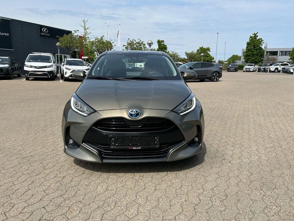 Toyota Yaris 1,5 Hybrid Active Tech+ e-CVT 5d