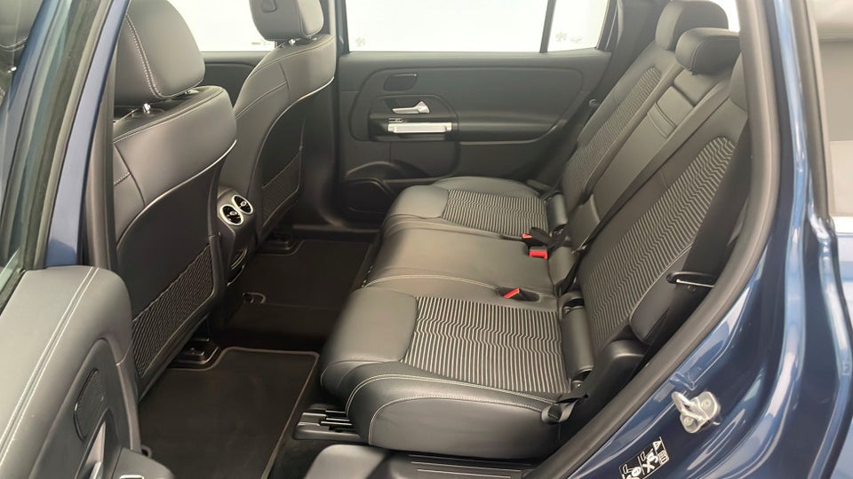 Mercedes EQB300 4Matic 5d