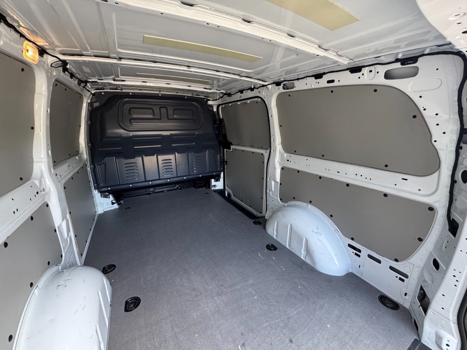 Mercedes Vito 114 2,0 CDi Kassevogn aut. L RWD