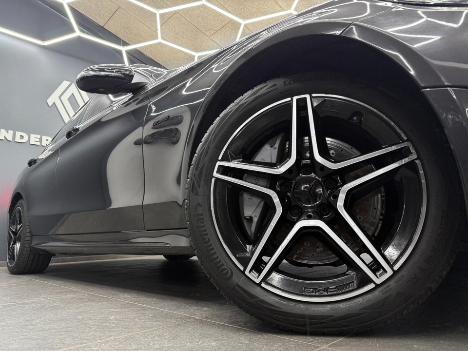 Mercedes C300 de 2,0 AMG Line Night Edition stc. aut. 5d