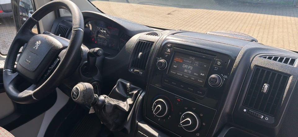 Peugeot Boxer 333 2,0 BlueHDi 130 L2H2
