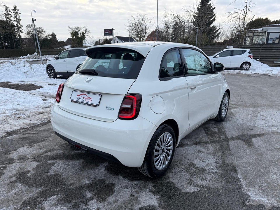 Fiat 500e 42 Icon 3d