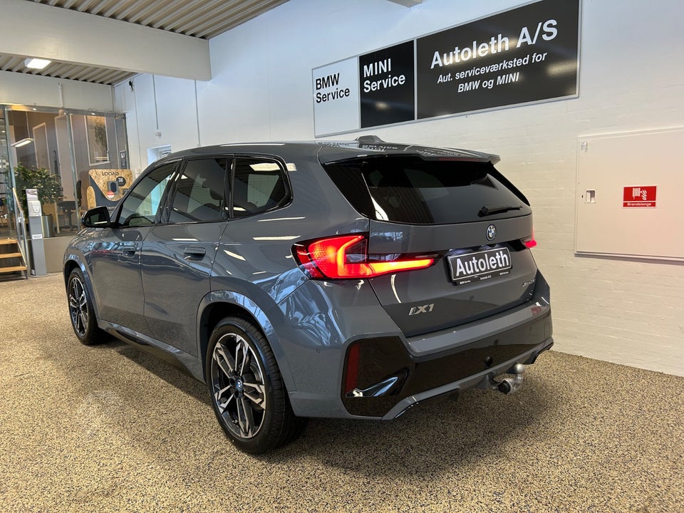 BMW iX1 xDrive30 Fully Charged M-Sport 5d