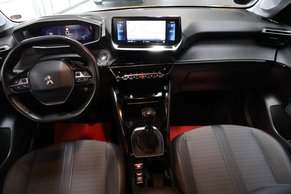 Peugeot 208 1,2 PureTech 100 Platin Sport 5d